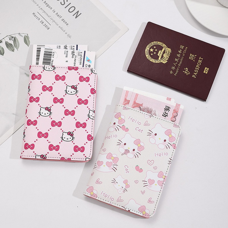 Qantas Travel Accessories - ハローキティ 女性用パスポートカバー PUレザー 多機能クレジットカード財布 パスポートホルダー 飛行機チケットオーガナイザーケース
