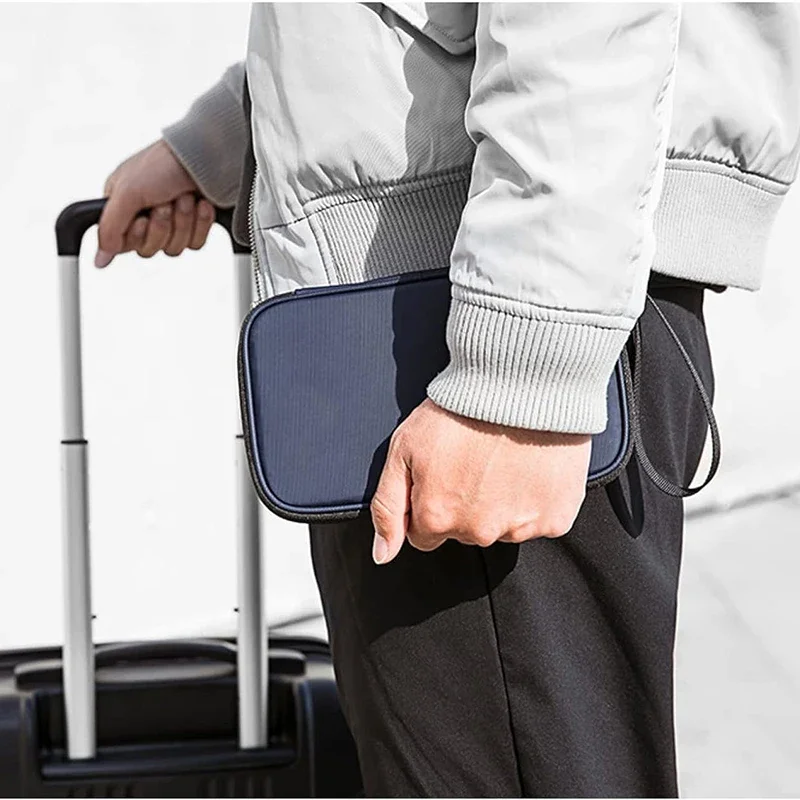 軽量ファミリートラベルパスポートカバーウォレットジッパー付き - Travel Accessories Bag For Men のレビューと価格