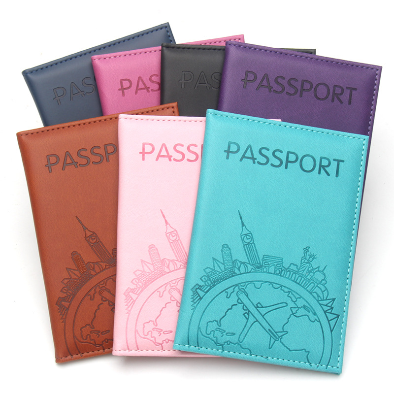 グローバルフライトプリントパスポートホルダー レザーパスポー - Qantas Travel Accessories のレビューと価格