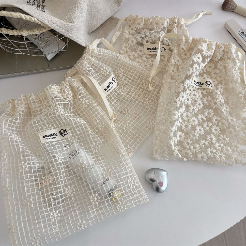 レース刺繍デイジーメッシュ巾着メイクアップバッグ夏旅行用トイ - Travel Accessories Toiletries のレビューと価格